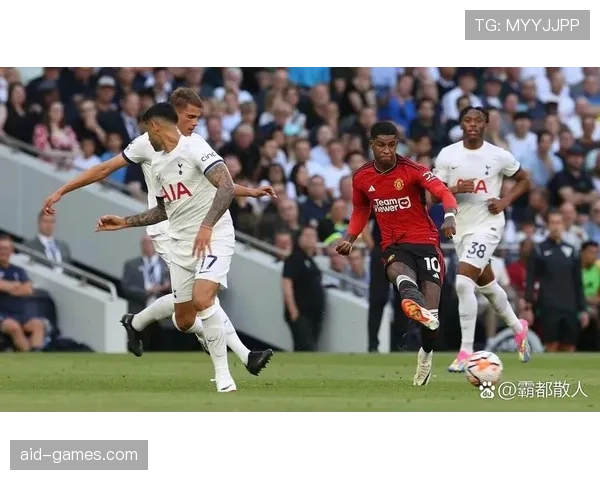 罗德里状态回暖,本赛季表现抢眼成为球队中场核心 罗德里状态回暖,本赛季表现抢眼成为球队中场核心