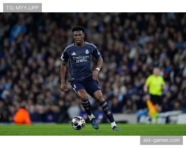 楚阿梅尼与卡马文加:同代中场核心的数据表现与战术角色对比 楚阿梅尼与卡马文加:同代中场核心的数据表现与战术角色对比