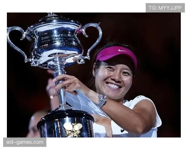 李娜退役后竟然开始玩贵妇生活了?光茶叶一泡就是小几百块?